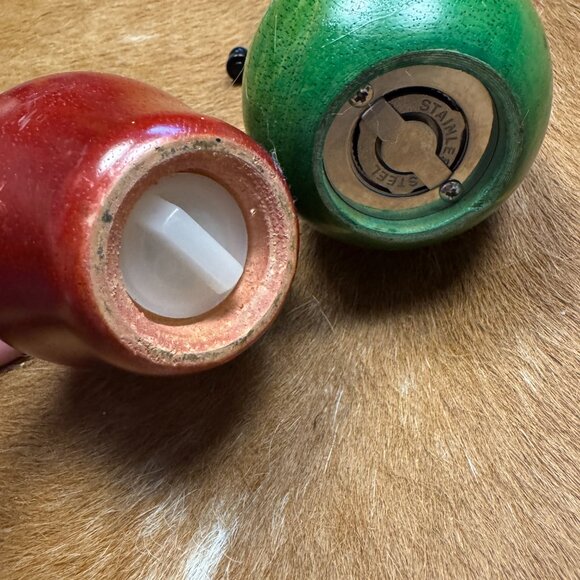 Vintage Wooden Pear & Apple Salt and Pepper Shaker Set | Mid Century Modern - Picture 5 of 7